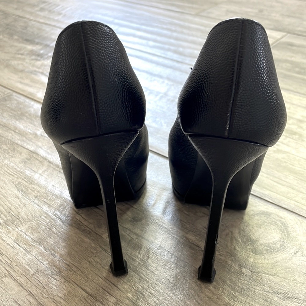 Yves Saint Laurent Classic Black 5 inch Stilettos. Used no box. - Picture 3 of 12
